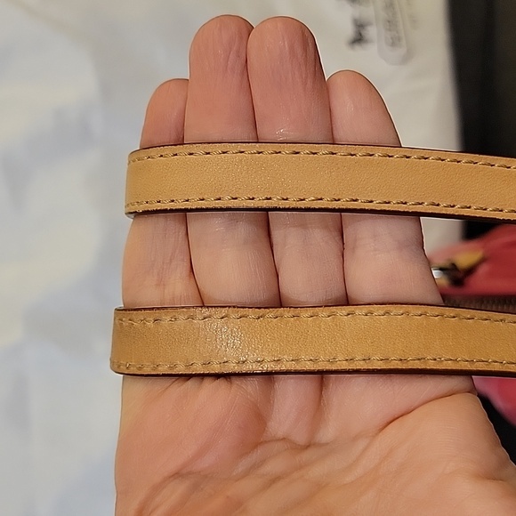 Coach Pink Patent Leather Shoulder Bag With Dust Bag - Picture 5 of 13